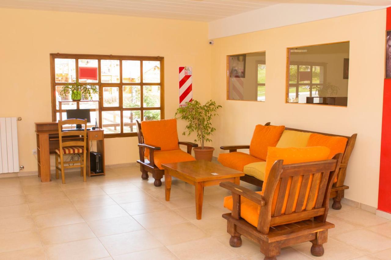 Hostel Pioneros Del Valle เอลชัลเตน ภายนอก รูปภาพ